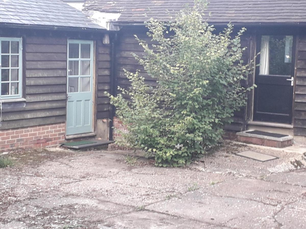 Moaps Farm B&B Support Small Business, Welcome, Check In From 5 Pm Danehill Esterno foto